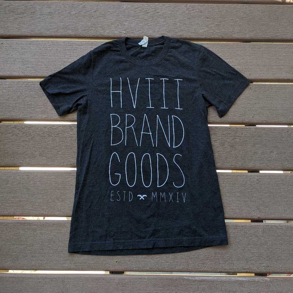 Small HVIII brand goods tee